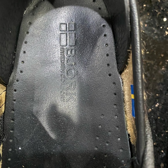 Clogs - Picture 2 of 3